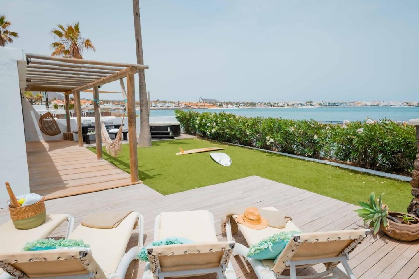 Villa Maluhia Frente Al Mar Y Jacuzzi คอร์ราเลโฮ ภายนอก รูปภาพ